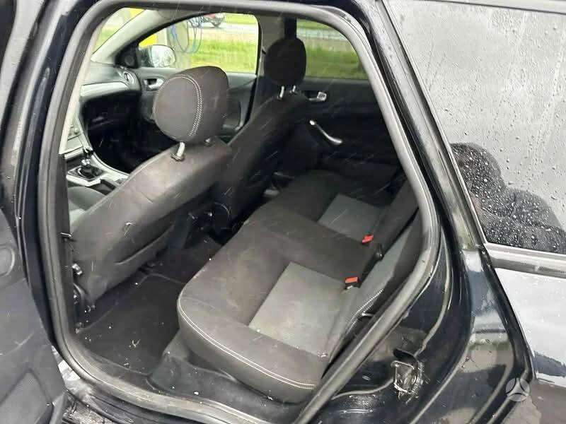 Ford Mondeo 2010 — photo 7