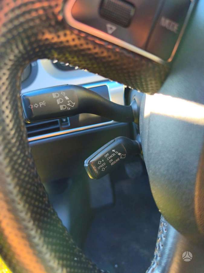 Audi A6 2010 — photo 14