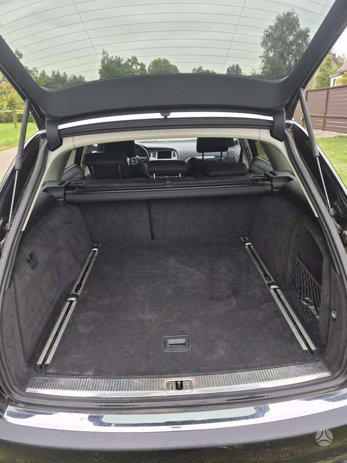 Audi A6 2010 — photo 7