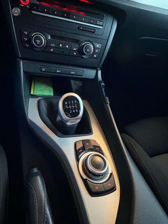 BMW X1 2012 — photo 15
