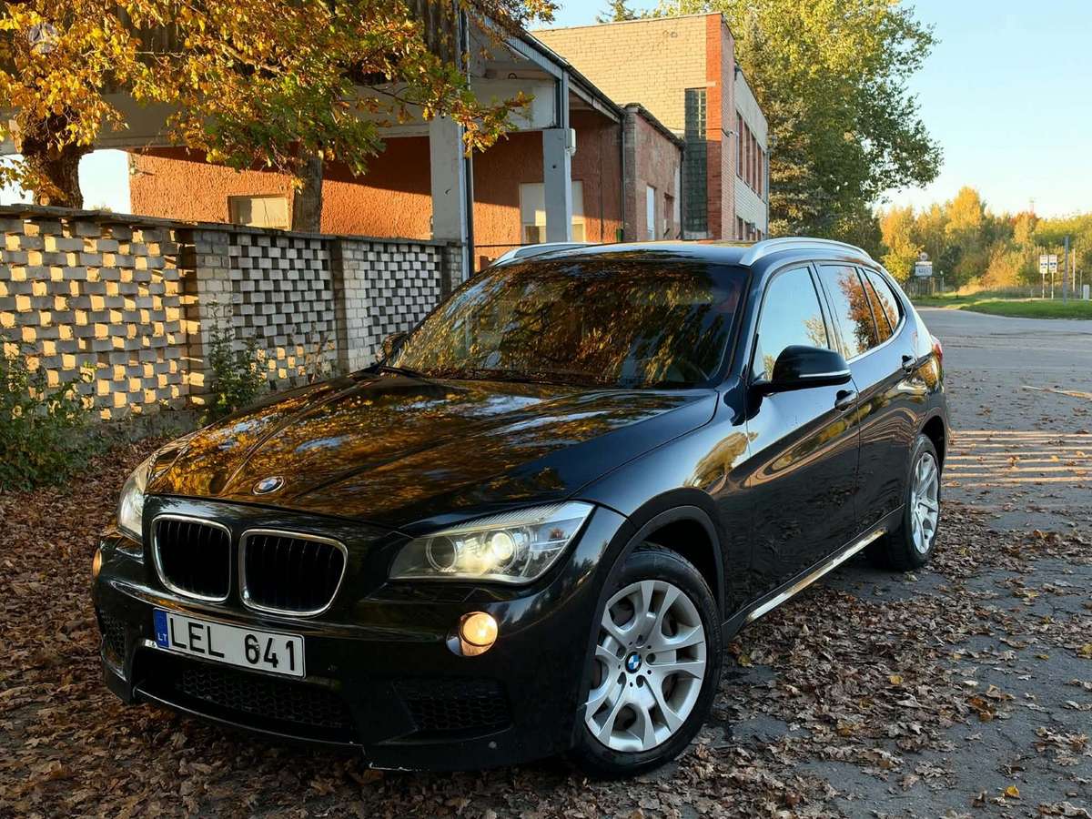 BMW X1 2012 — engine 1995 cm³, 184 HP (135kW)