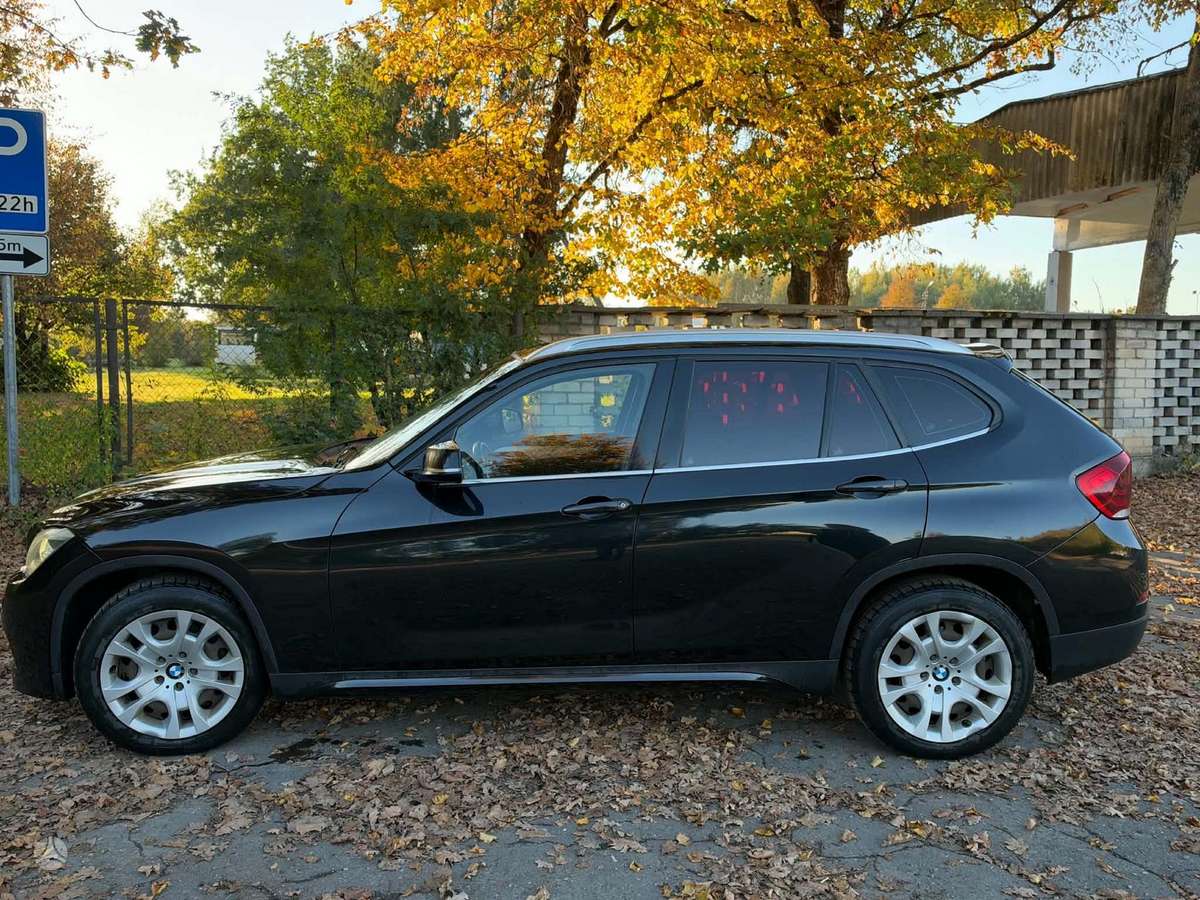 BMW X1 2012 — photo 6