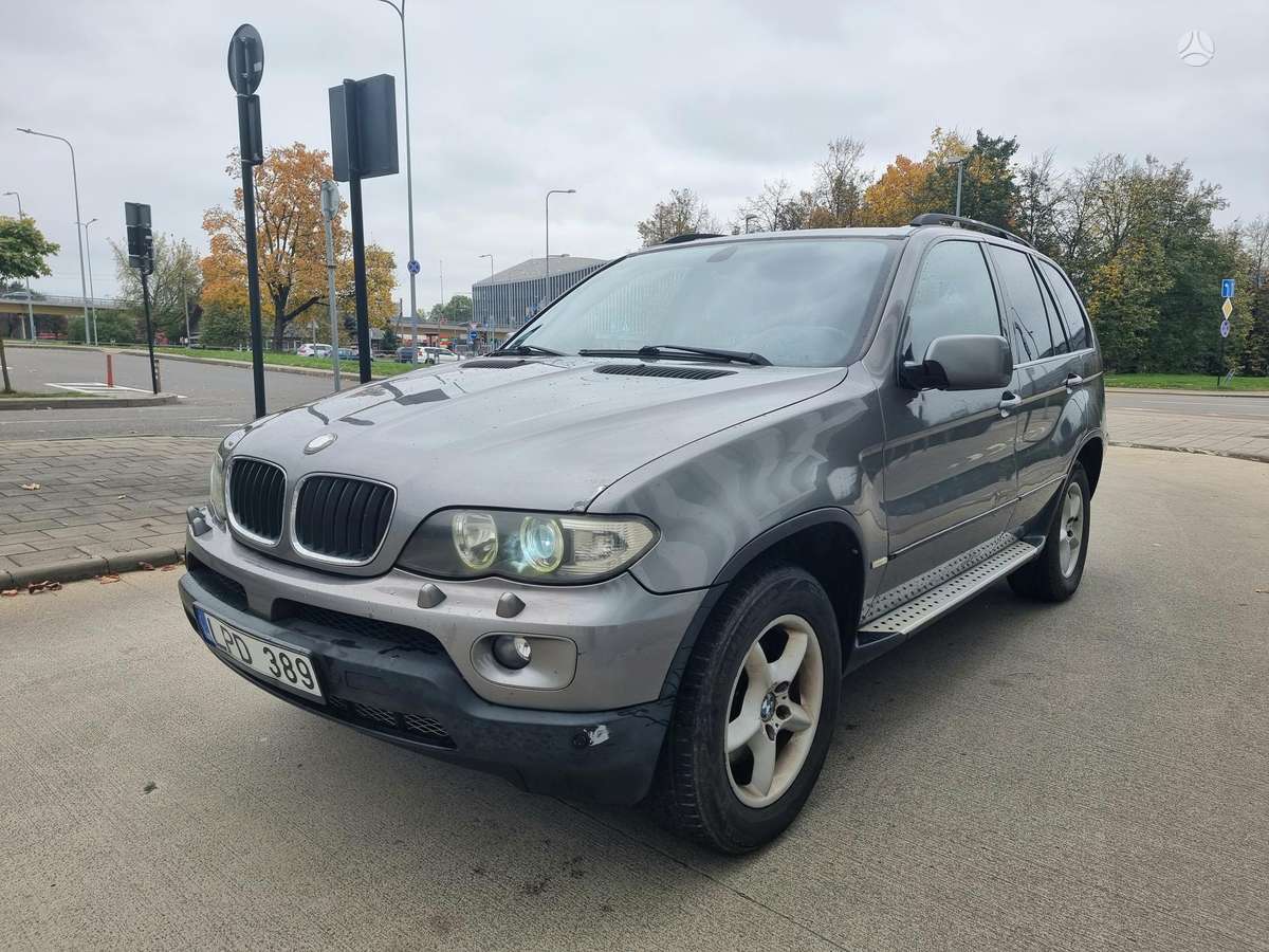 BMW X5 2005 — rear view