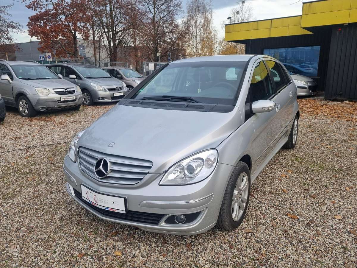 Mercedes-Benz B200 2005 — engine 2000 cm³, 136 HP (100kW)