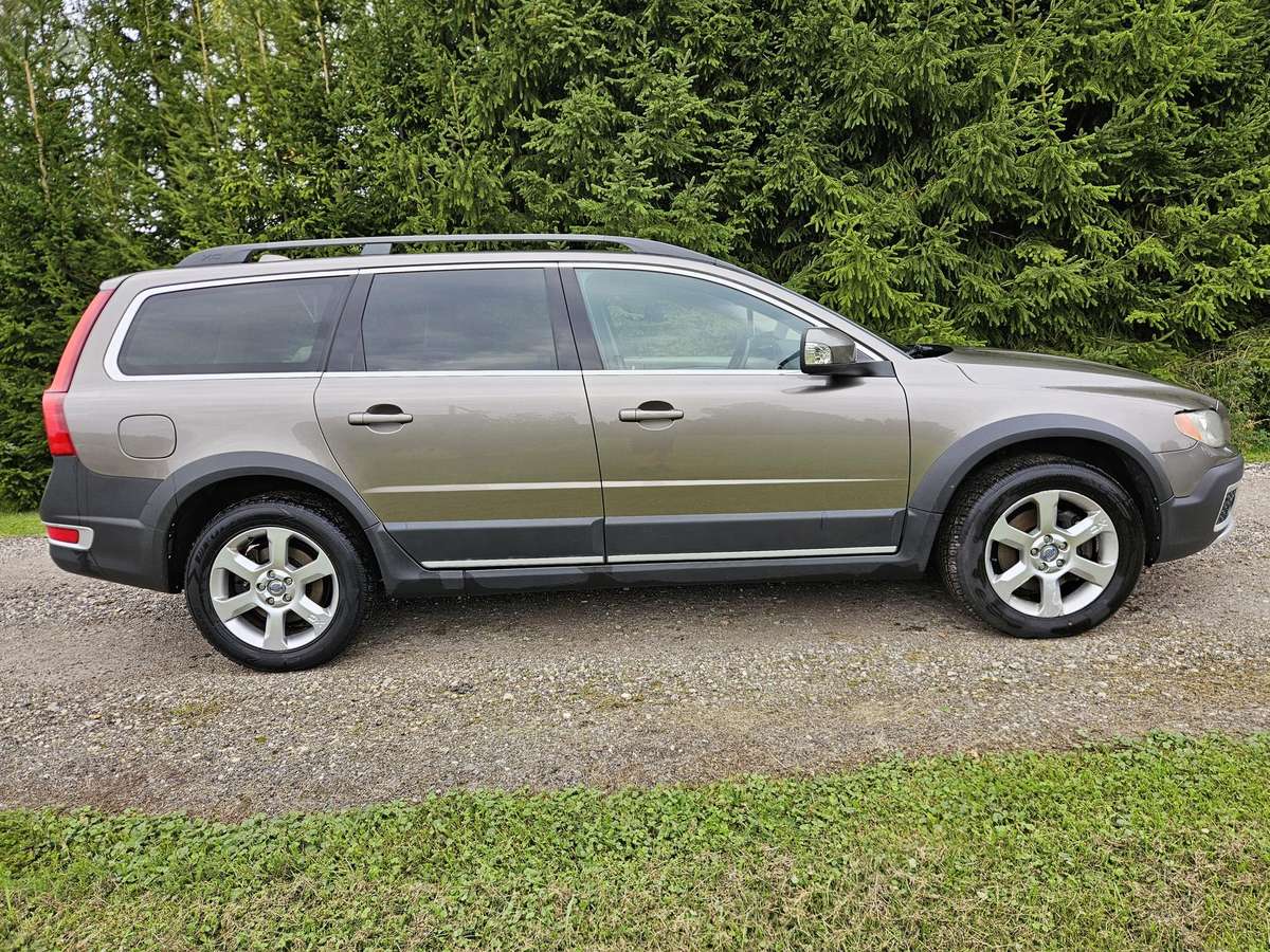 Volvo XC70 2008 — engine 2400 cm³, 185 HP (136kW)