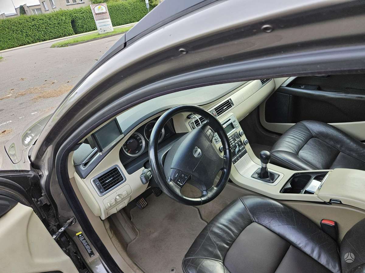 Volvo XC70 2008 — photo 9