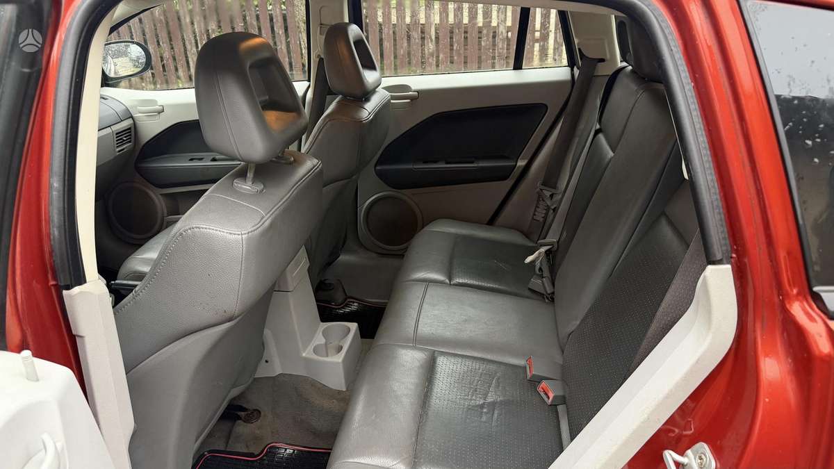 Dodge Caliber 2006 — photo 18