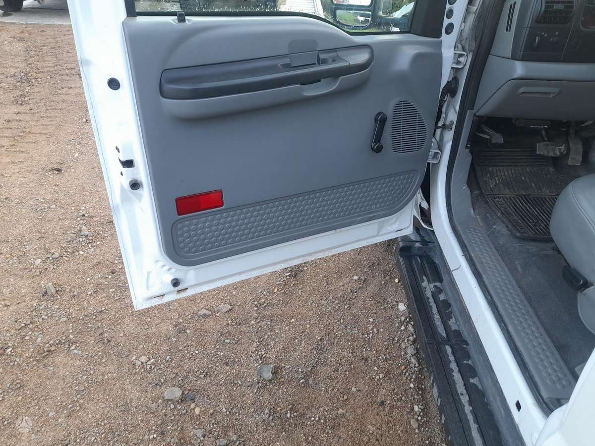Ford F-350 2006 — photo 10