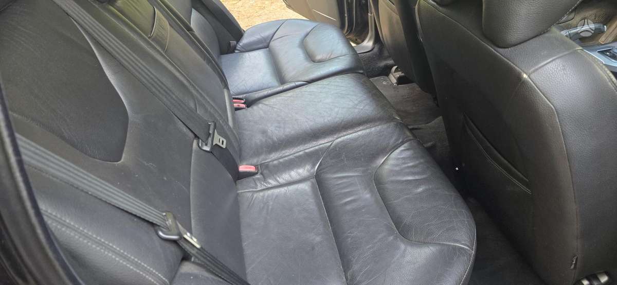 Volvo V70 2006 — photo 12