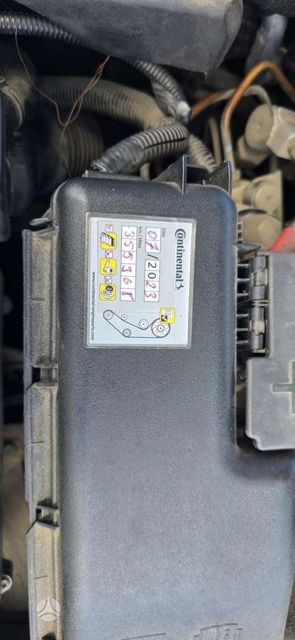 Volvo V70 2006 — photo 17