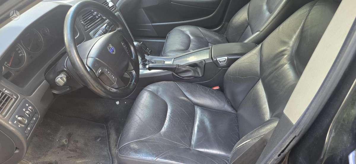 Volvo V70 2006 — photo 8