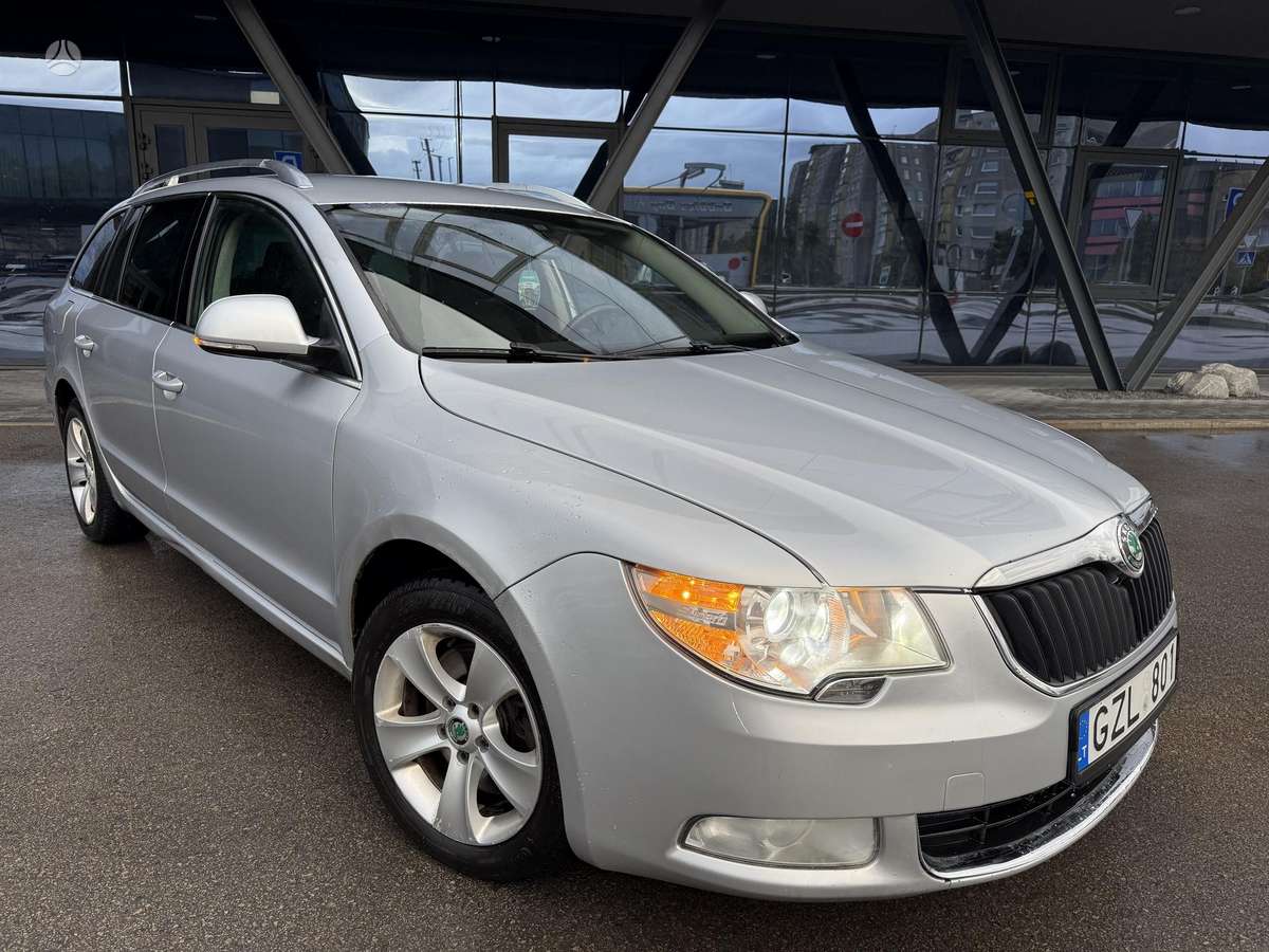 Skoda Superb 2010 — photo 11