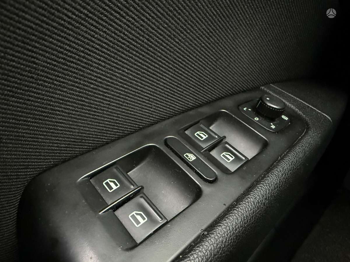 Skoda Superb 2010 — photo 19