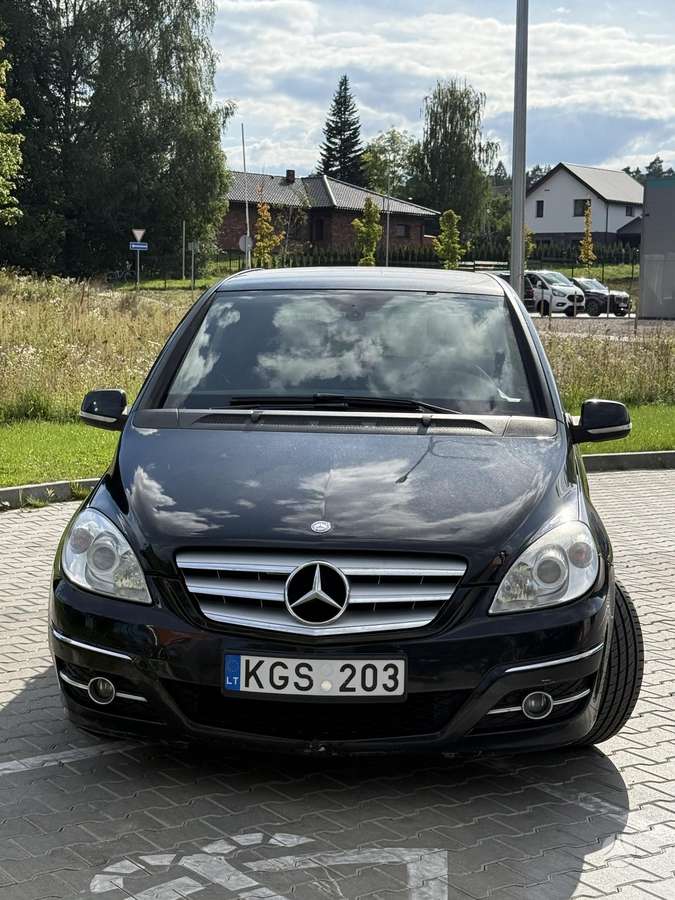 Mercedes-Benz B200, 2009