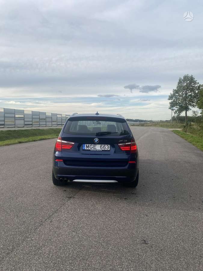 BMW X3 2011 — двигун 3000 cm³, 258 HP (190kW)