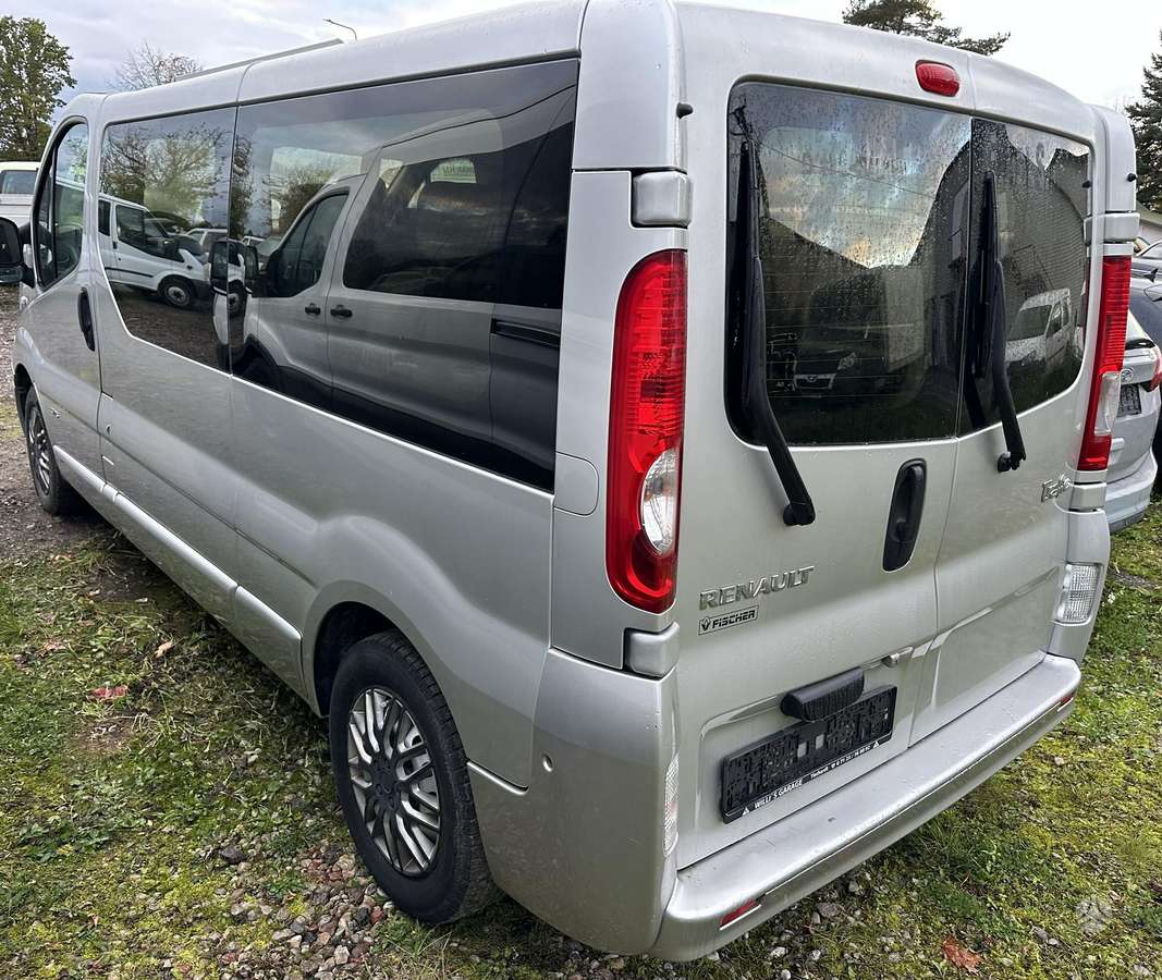 Renault Trafic 2007 — engine 2000 cm³, 114 HP (84kW)
