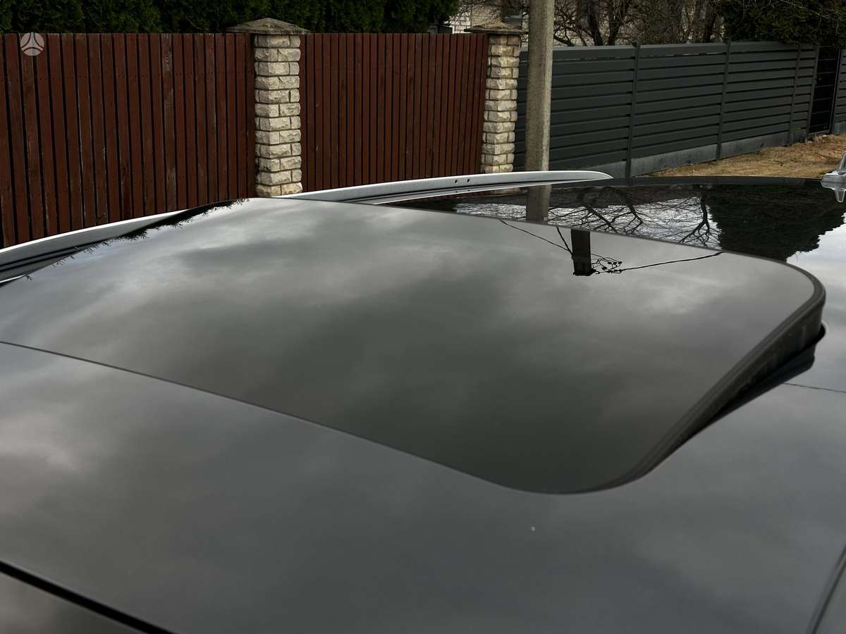 Audi A6 2010 — салон
