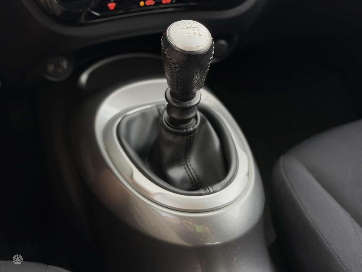 Nissan Juke 2015 — photo 18