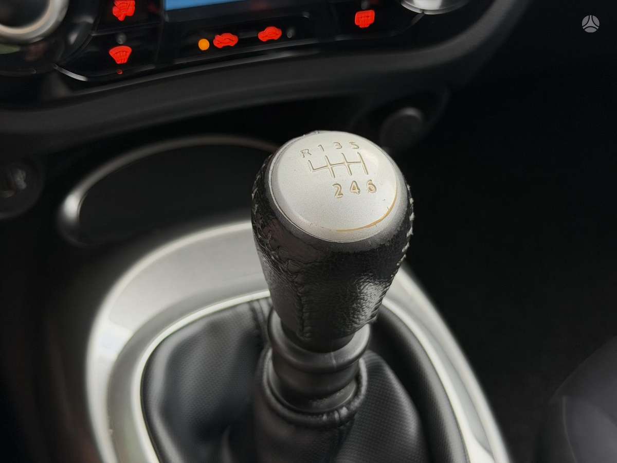 Nissan Juke 2015 — photo 19