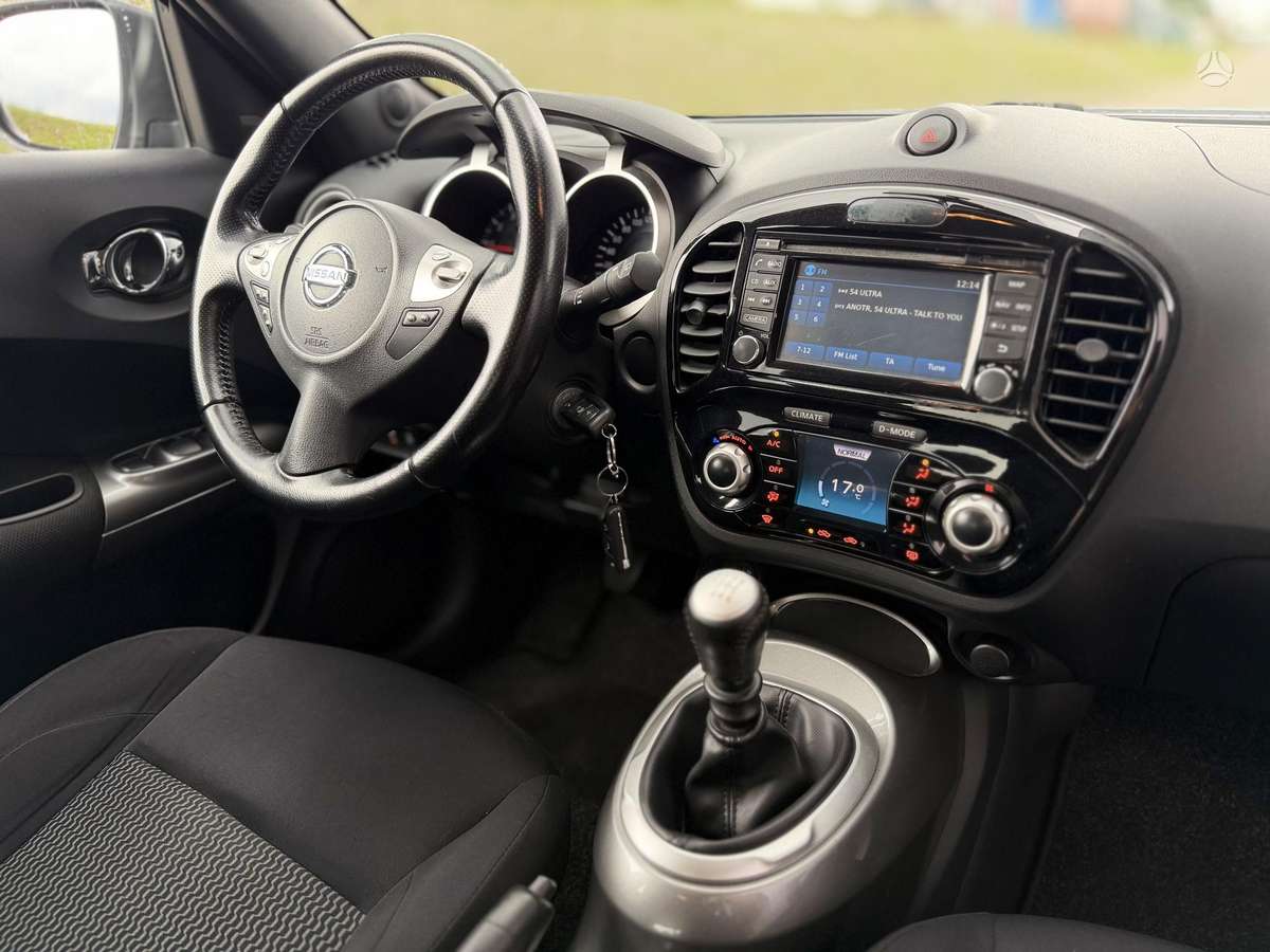 Nissan Juke 2015 — photo 23