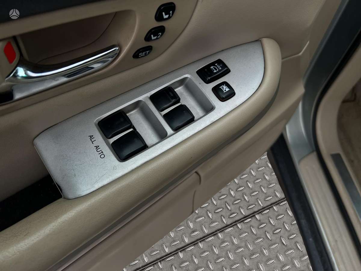 Lexus RX 2006 — photo 13