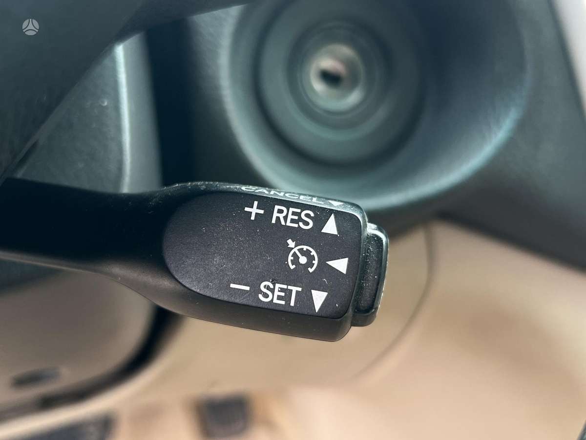 Lexus RX 2006 — photo 18