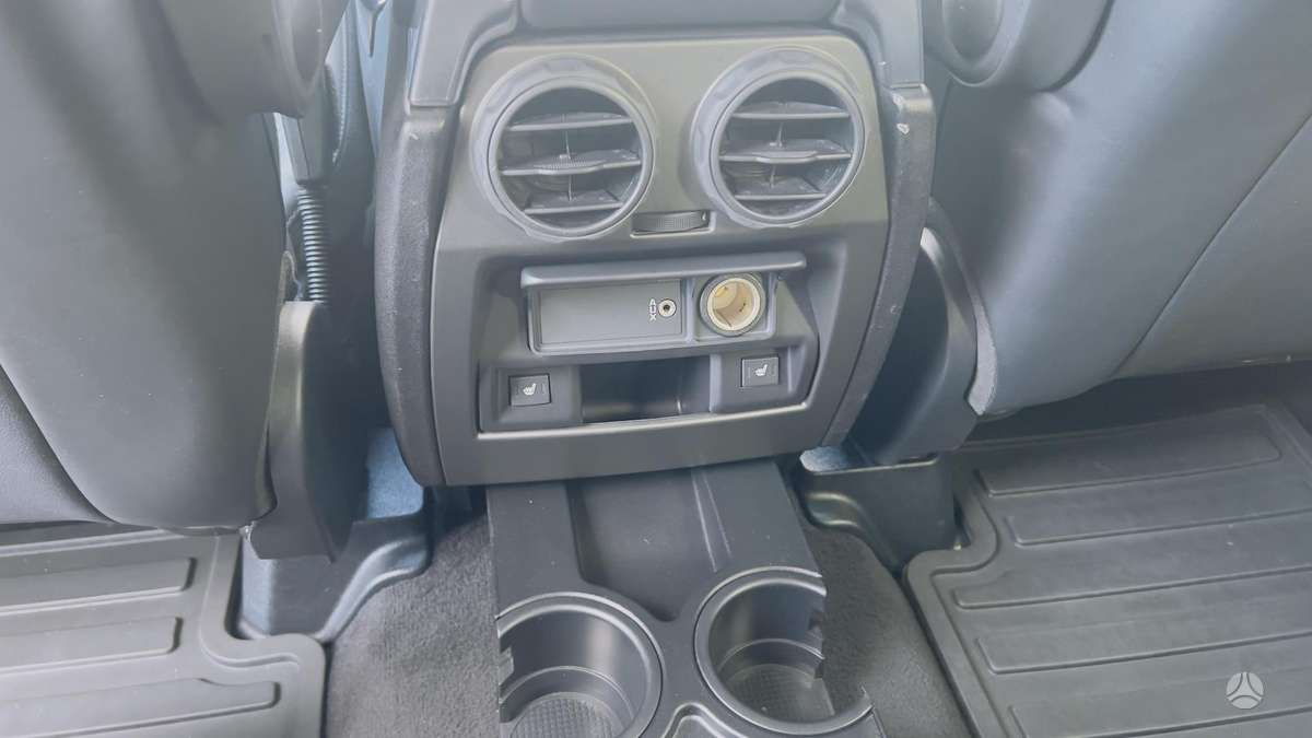 Land Rover 2012 — photo 14