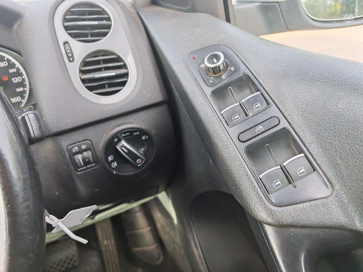 Volkswagen Tiguan 2014 — photo 16