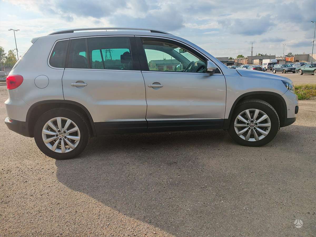 Volkswagen Tiguan 2014 — engine 2000 cm³, 140 HP (103kW)