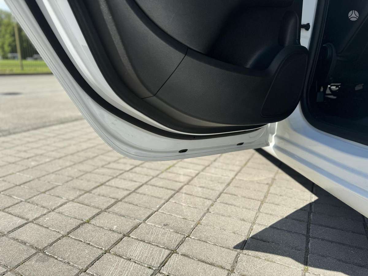 Opel Zafira 2014 — photo 11