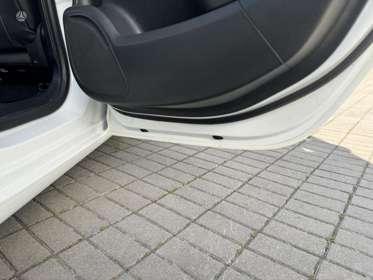 Opel Zafira 2014 — photo 12