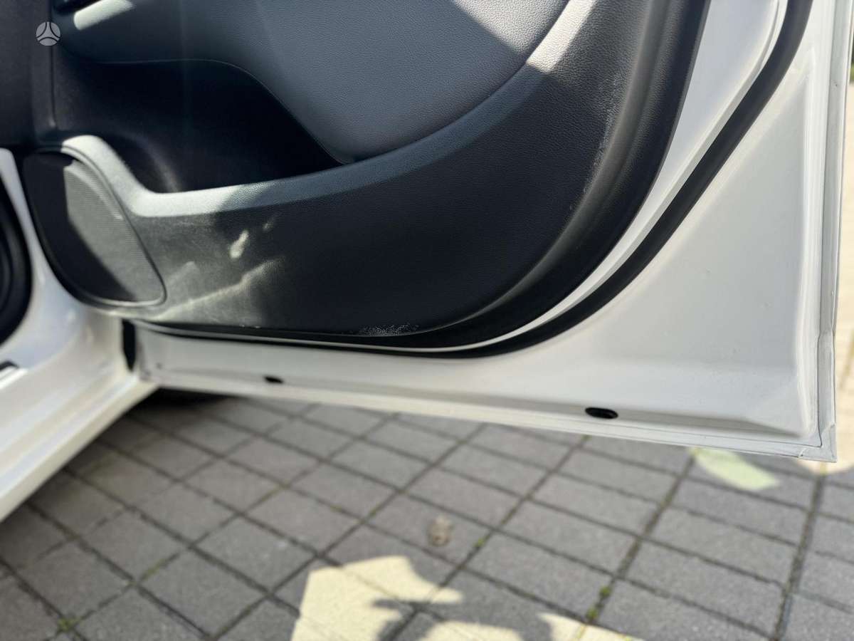 Opel Zafira 2014 — photo 15