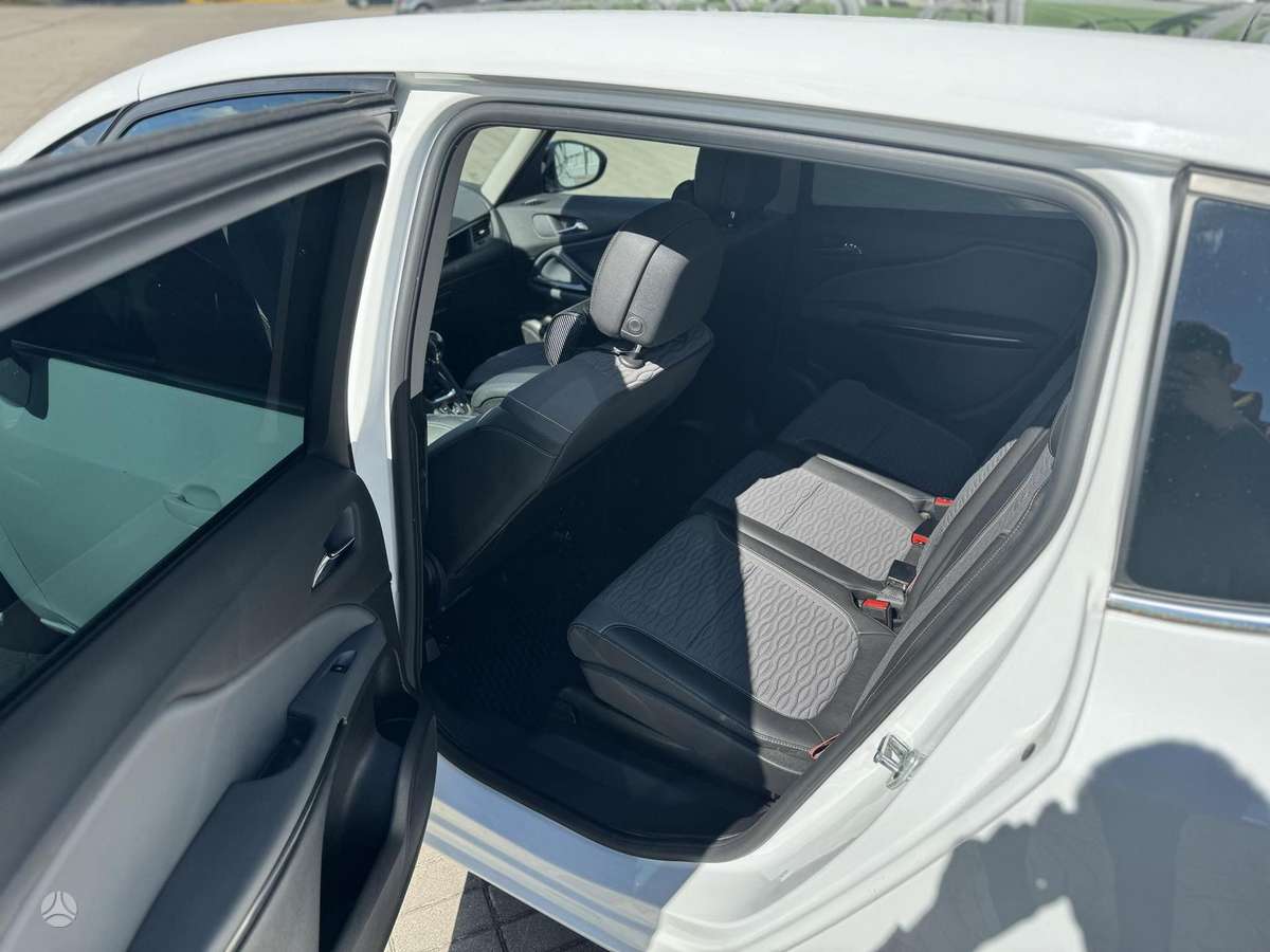 Opel Zafira 2014 — photo 9