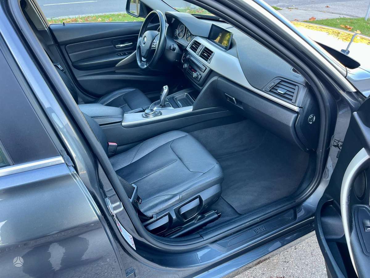 BMW 320 2014 — photo 16