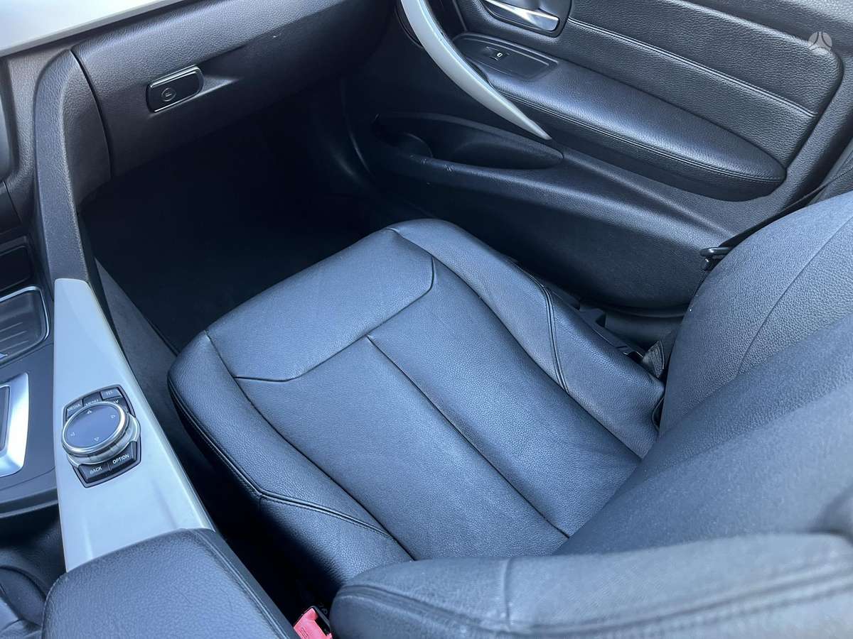 BMW 320 2014 — photo 18