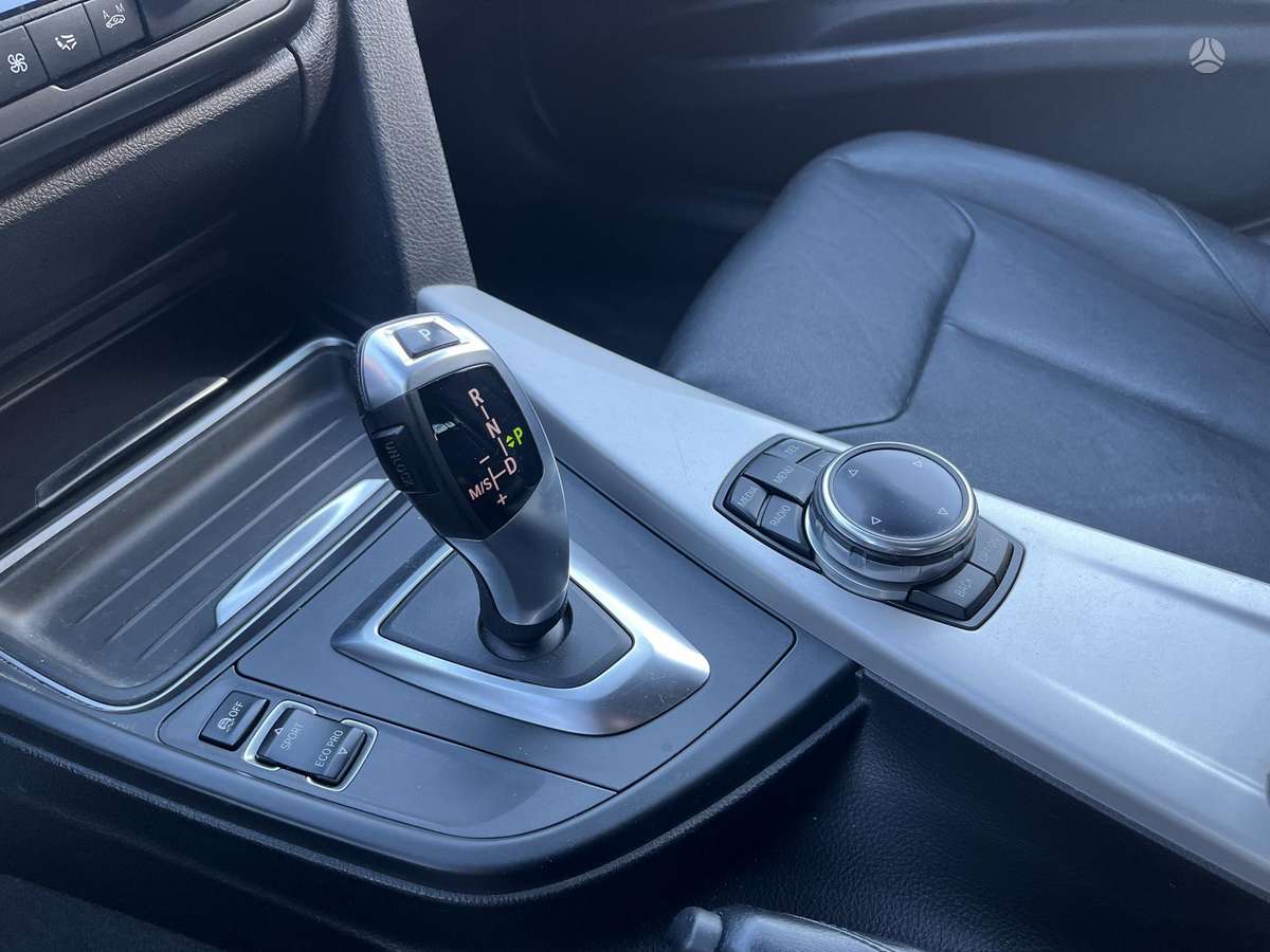 BMW 320 2014 — photo 20