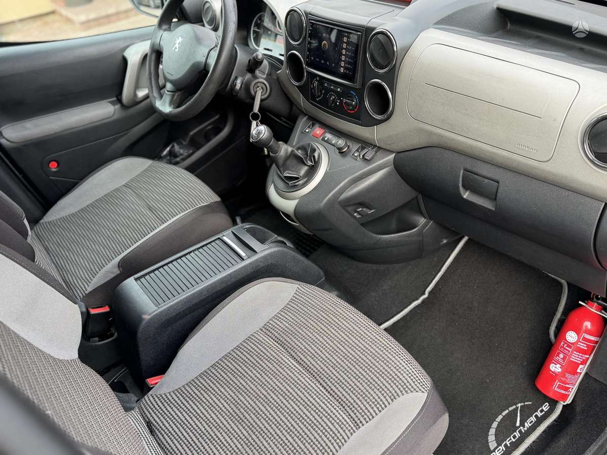 Peugeot Partner 2009 — photo 12