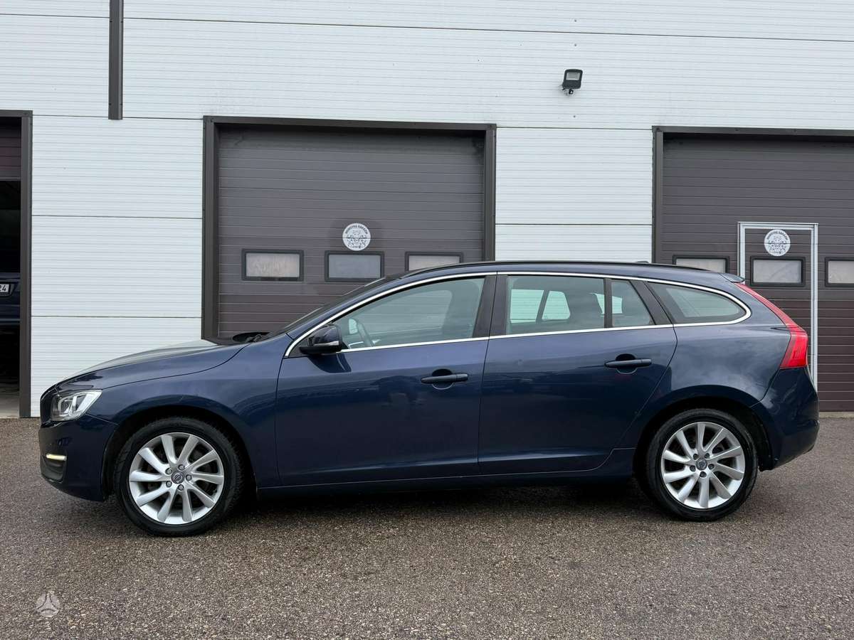 Volvo V60 2013 — photo 6