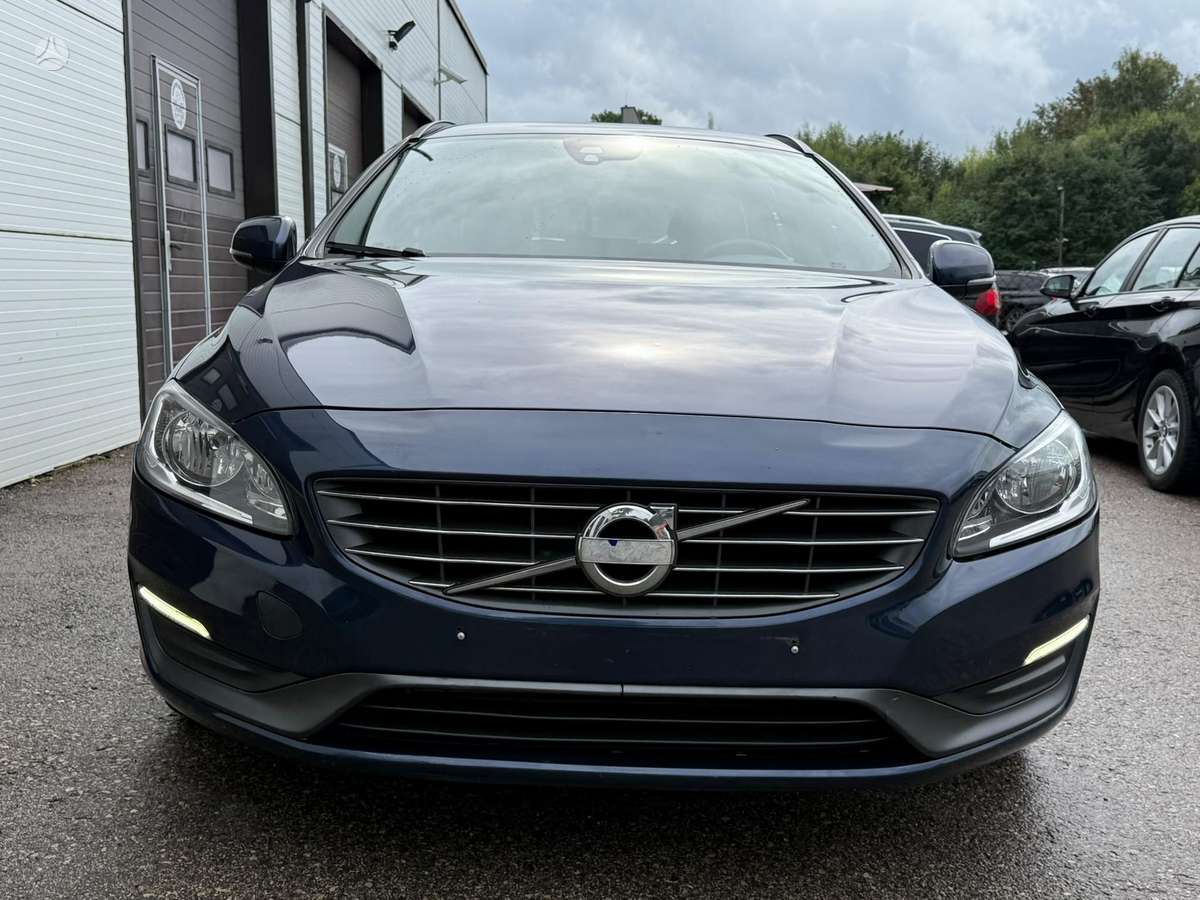 Volvo V60 2013 — photo 7