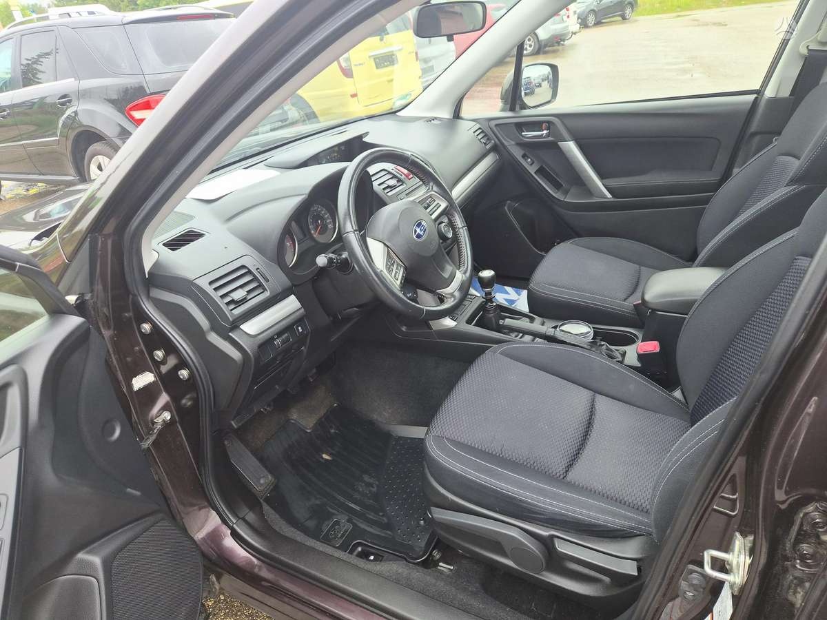 Subaru Forester 2014 — photo 12