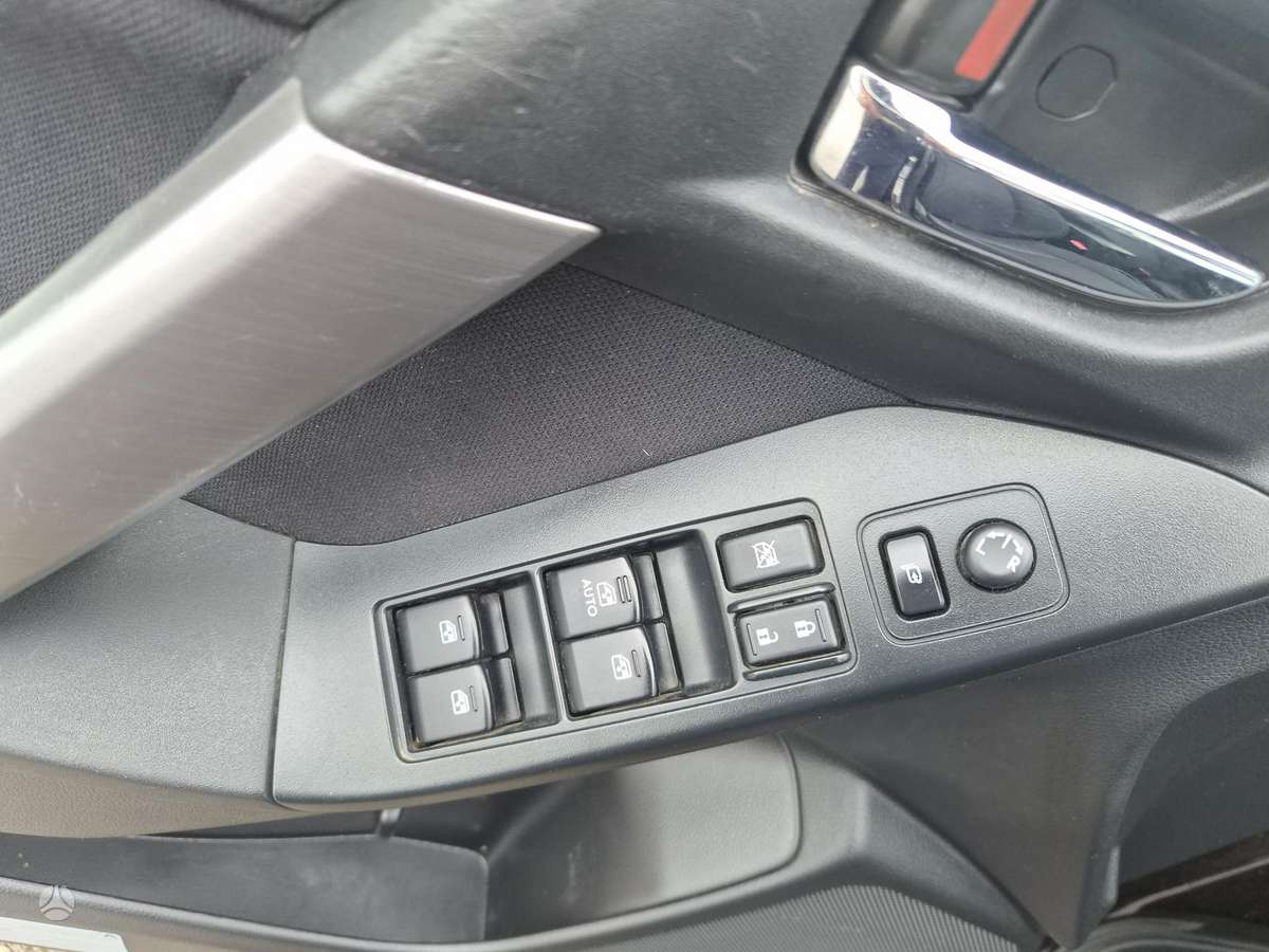 Subaru Forester 2014 — photo 17