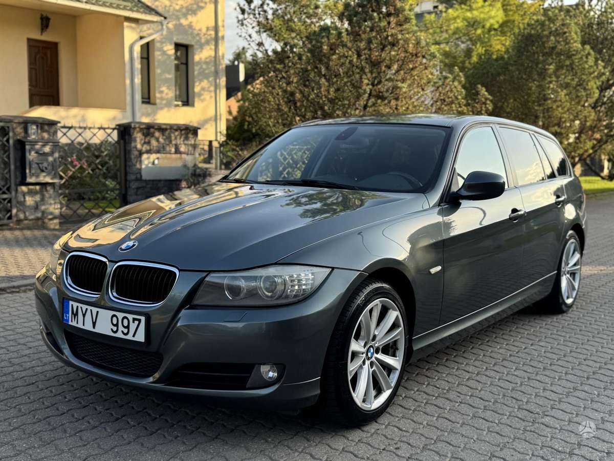 BMW 318, 2012