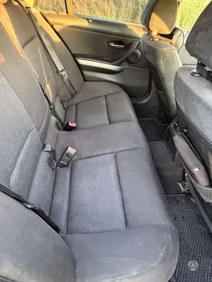 BMW 320 2006 — photo 10