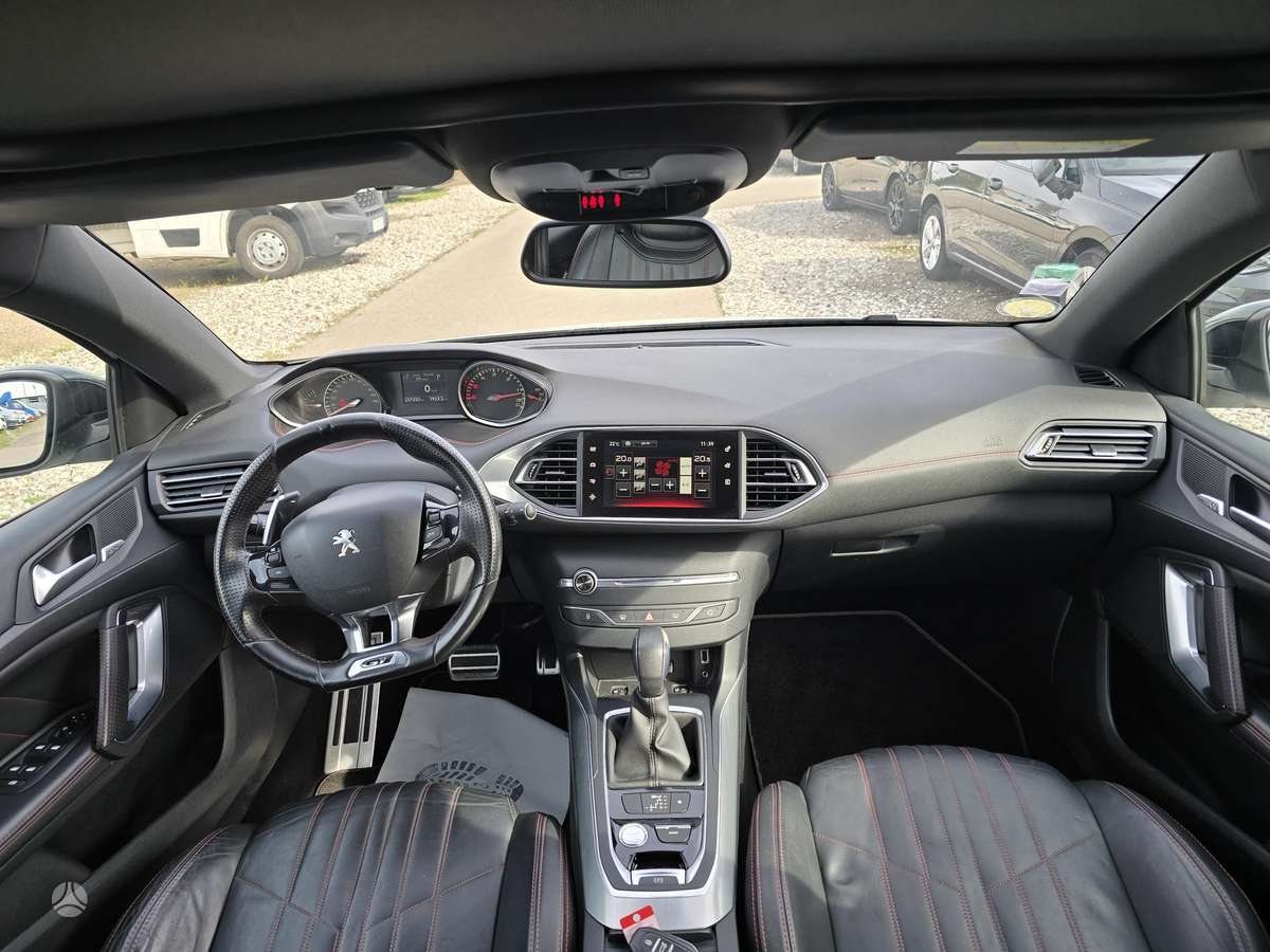 Peugeot 308 2015 — фото 16