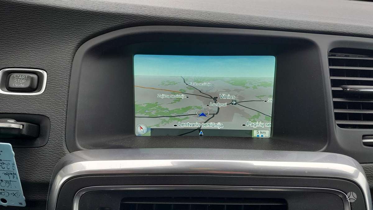 Volvo V60 2014 — photo 17