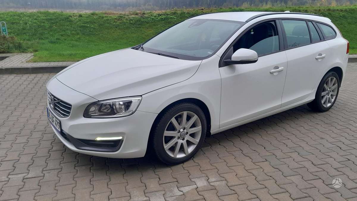 Volvo V60 2014 — photo 8
