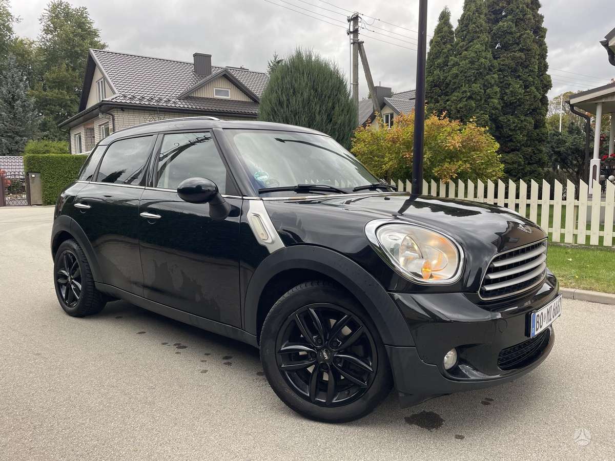 Mini Countryman 2011 — interior
