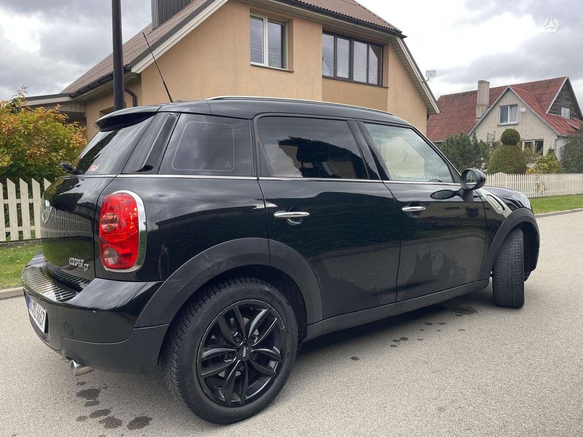 Mini Countryman 2011 — engine 1995 cm³, 143 HP (105kW)