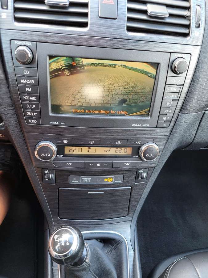 Toyota Avensis 2010 — photo 12