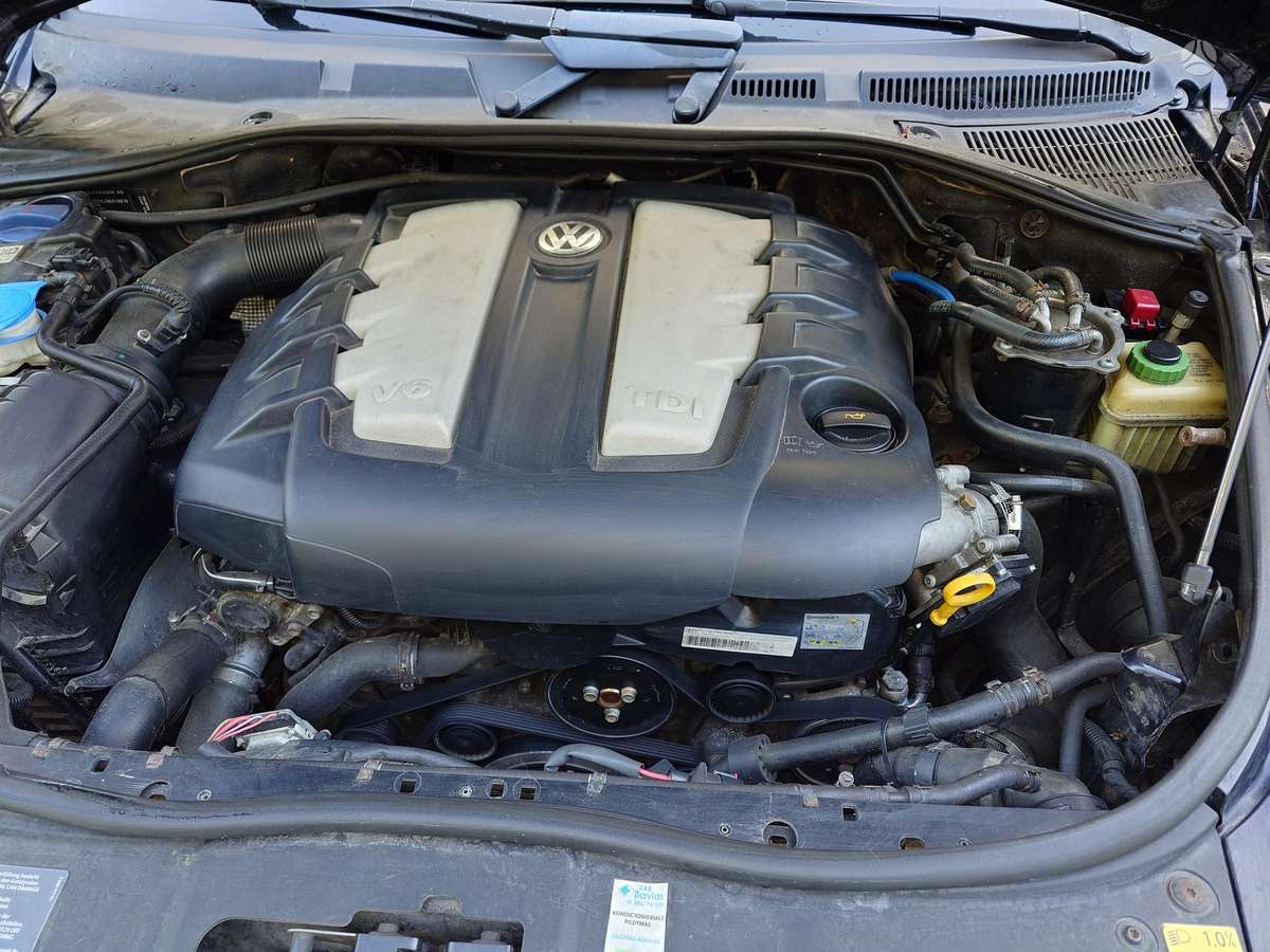 Volkswagen Touareg 2007 — photo 6